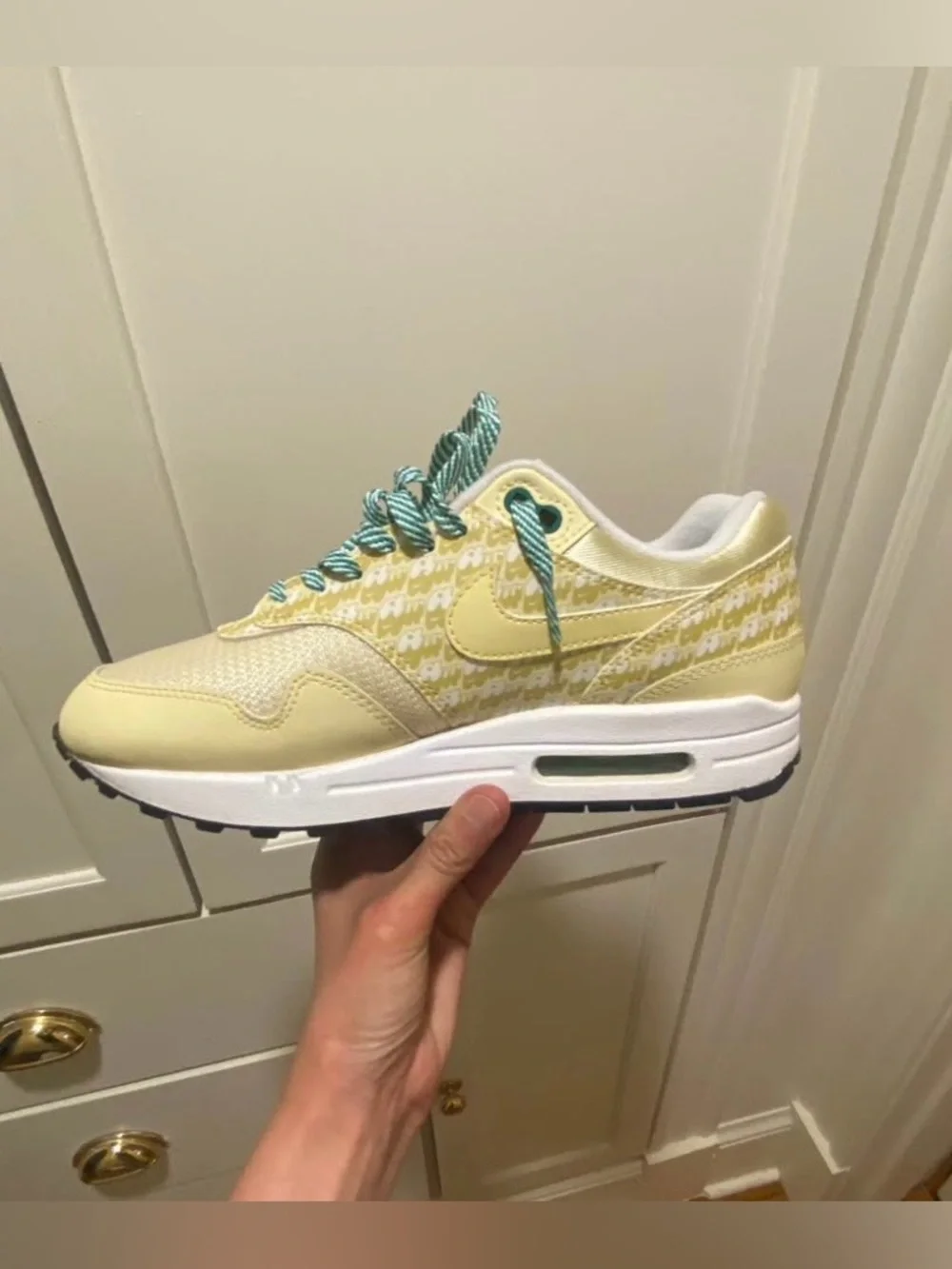 Nike lemonade airmax